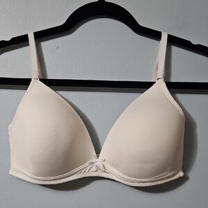 Secret Possessions Cream WireFree Seamless Padded Bra Size 38B